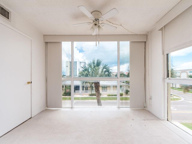 800 S GULFVIEW BOULEVARD 305, Clearwater Beach, FL 33767