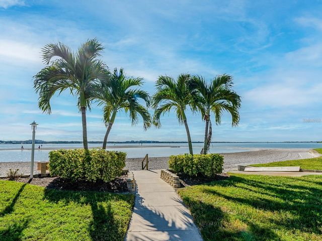 800 S GULFVIEW BOULEVARD 305, Clearwater Beach, FL 33767