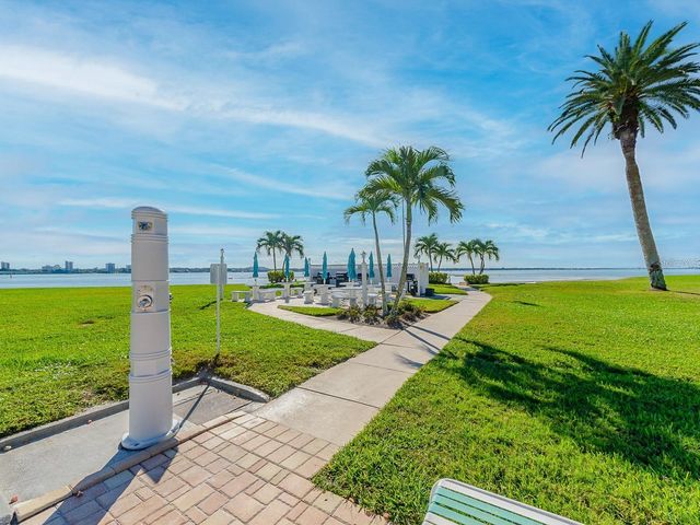 800 S GULFVIEW BOULEVARD 305, Clearwater Beach, FL 33767