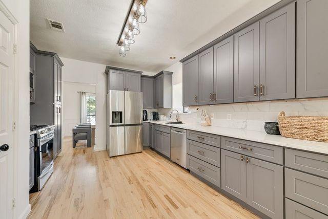 2422 Black Spruce Court, Arlington, TX 76001