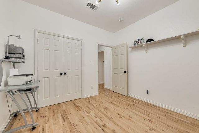 2422 Black Spruce Court, Arlington, TX 76001