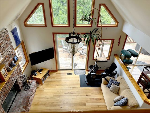 292 N Fairway, Lake Arrowhead, CA 92352