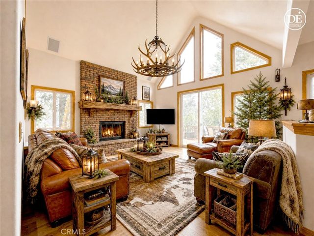 292 N Fairway, Lake Arrowhead, CA 92352