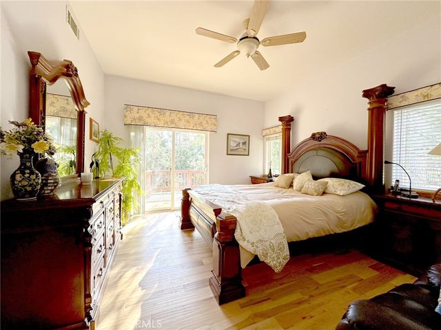 292 N Fairway, Lake Arrowhead, CA 92352