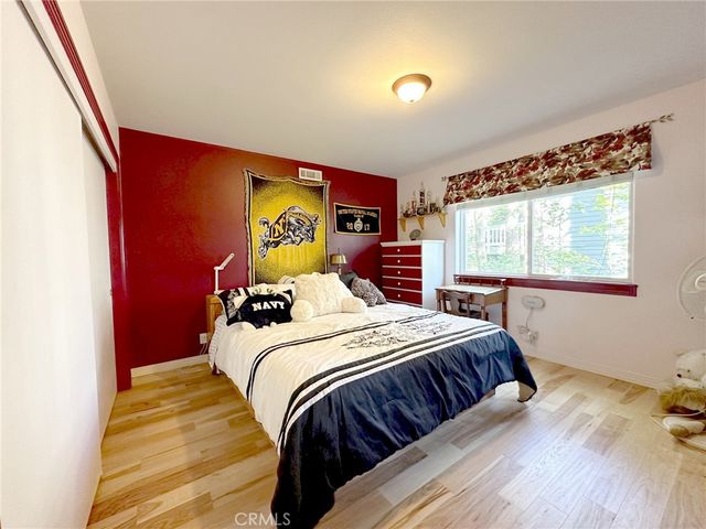 292 N Fairway, Lake Arrowhead, CA 92352