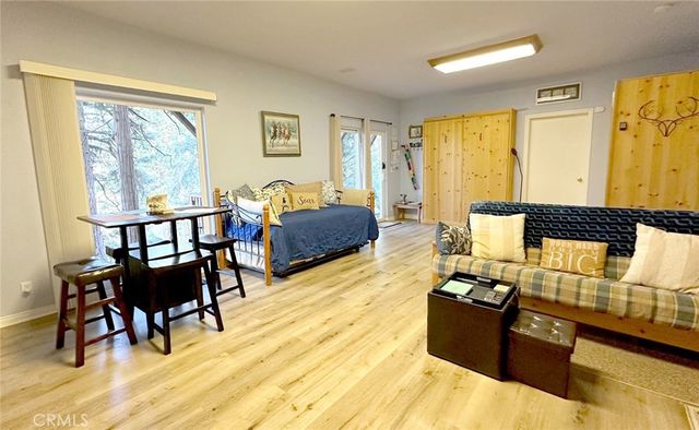 292 N Fairway, Lake Arrowhead, CA 92352