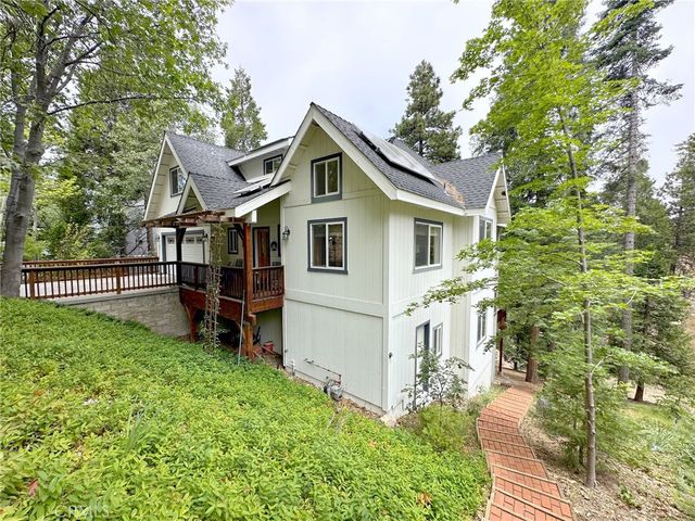 292 N Fairway, Lake Arrowhead, CA 92352