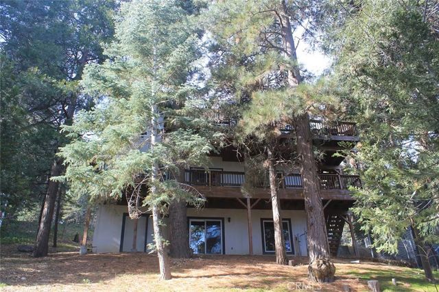 292 N Fairway, Lake Arrowhead, CA 92352