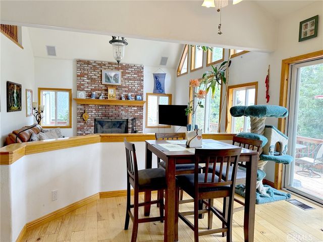 292 N Fairway, Lake Arrowhead, CA 92352