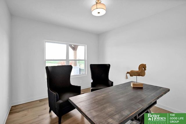 10212 S 191st Street, Omaha, NE 68136