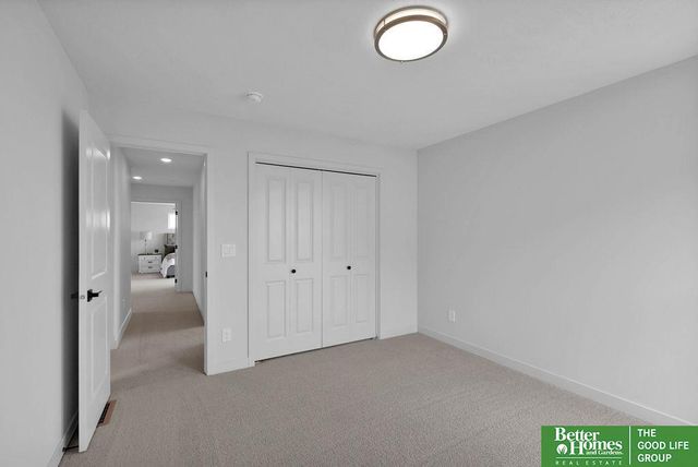 10212 S 191st Street, Omaha, NE 68136