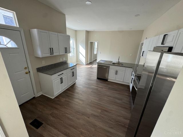 1739 Holloway Avenue, Cincinnati, OH 45207