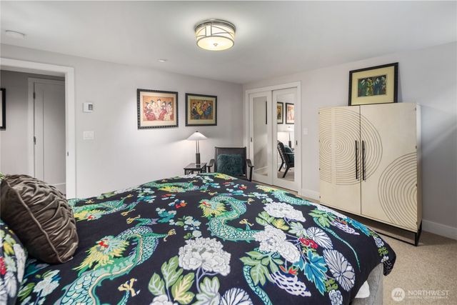 1437 Broadmoor Drive E, Seattle, WA 98112