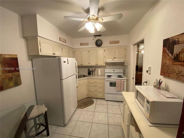 1050 Atlantic Shores Blvd 204, Hallandale Beach, FL 33009