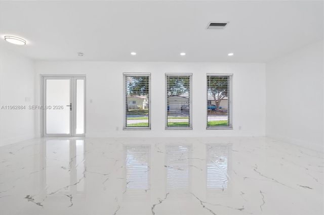 5711 NE 20th Ter, Fort Lauderdale, FL 33308