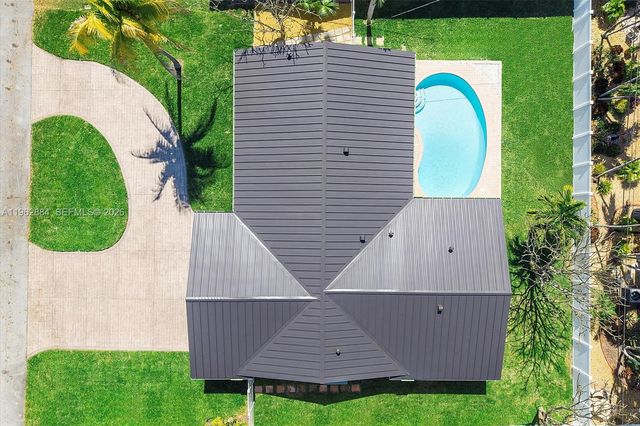 5711 NE 20th Ter, Fort Lauderdale, FL 33308