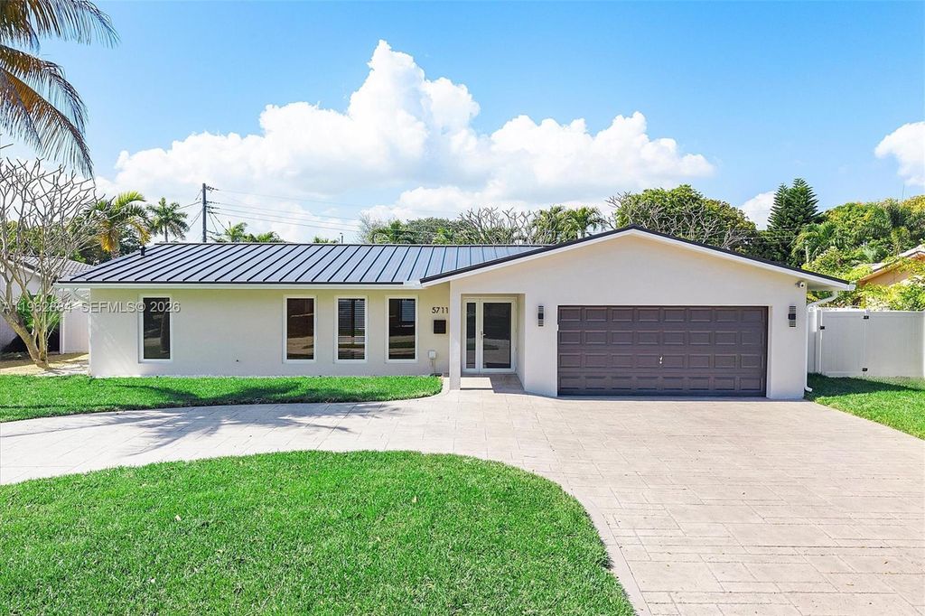 5711 NE 20th Ter, Fort Lauderdale, FL 33308