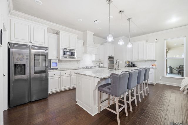 15668 Green Trails Blvd, Baton Rouge, LA 70817