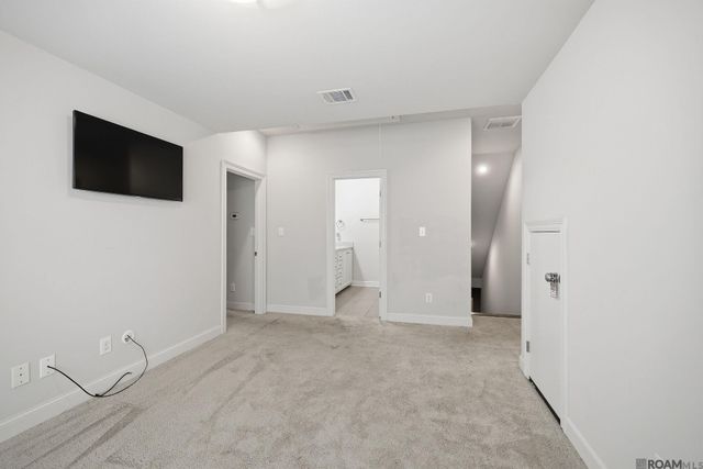 15668 Green Trails Blvd, Baton Rouge, LA 70817