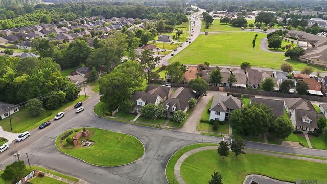 15668 Green Trails Blvd, Baton Rouge, LA 70817