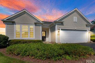 3142 Ravinia Circle, Mundelein, IL 60060
