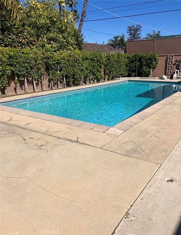 6302 Cleon, North Hollywood, CA 91606