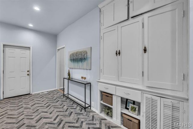 6522 Crest Avenue, St Louis, MO 63130