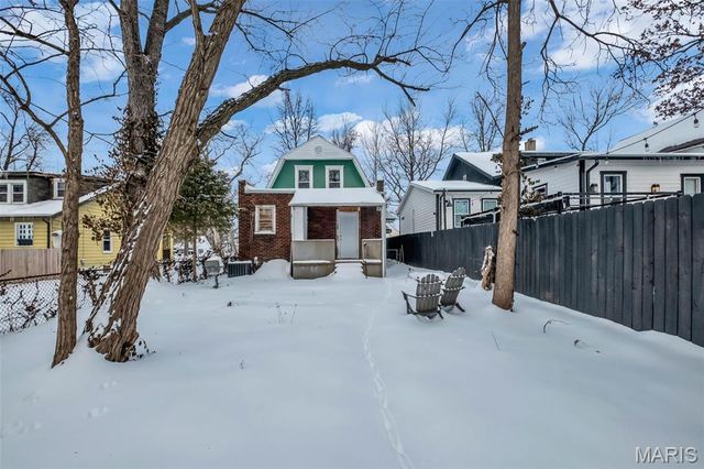 6522 Crest Avenue, St Louis, MO 63130