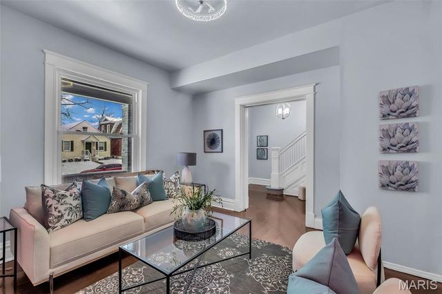 6522 Crest Avenue, St Louis, MO 63130