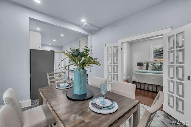 6522 Crest Avenue, St Louis, MO 63130