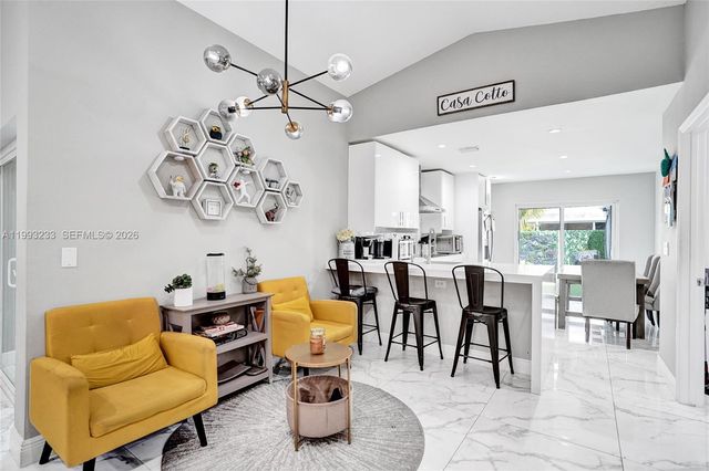 372 W Riverbend Drive, Sunrise, FL 33326