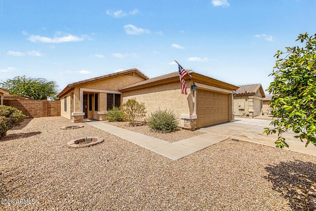 896 E GRAHAM Lane, Apache Junction, AZ 85119