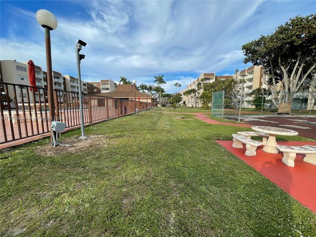 6940 Miami Gardens Dr 1-329, Hialeah, FL 33015
