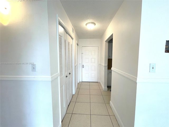6940 Miami Gardens Dr 1-329, Hialeah, FL 33015