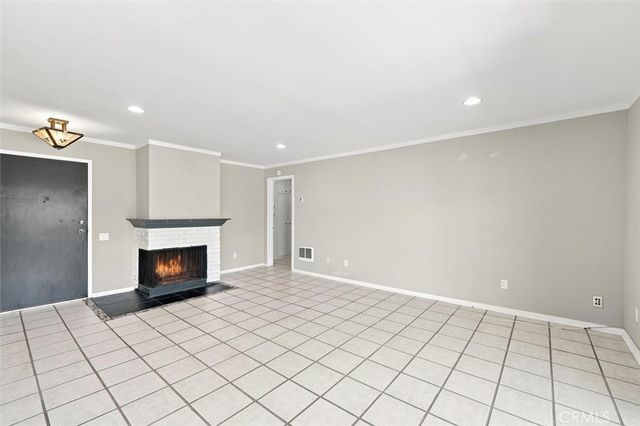 2015 Bataan 105, Redondo Beach, CA 90278