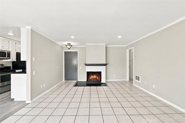 2015 Bataan 105, Redondo Beach, CA 90278