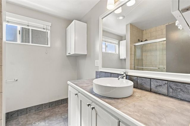 2015 Bataan 105, Redondo Beach, CA 90278
