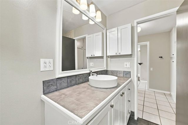 2015 Bataan 105, Redondo Beach, CA 90278