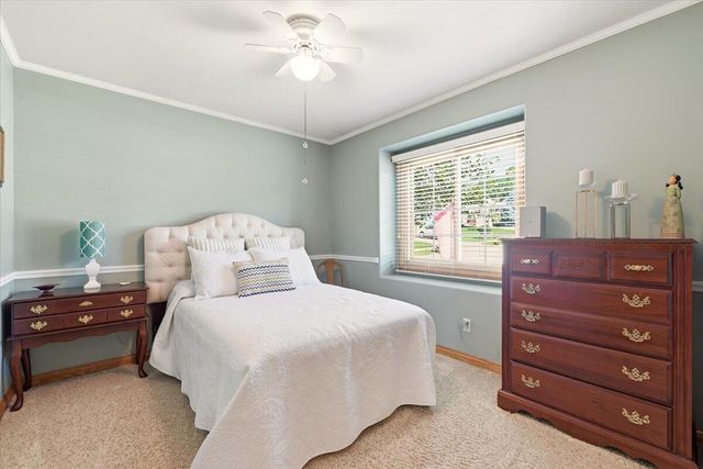 214 WOODBURY Circle, Council Bluffs, IA 51503