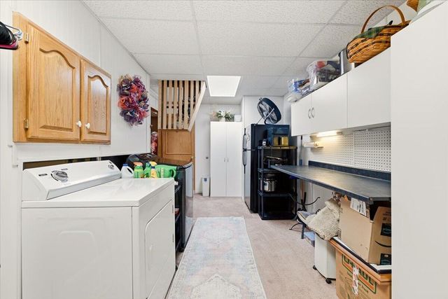 214 WOODBURY Circle, Council Bluffs, IA 51503