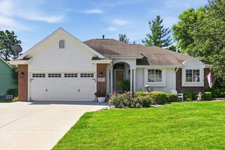 214 WOODBURY Circle, Council Bluffs, IA 51503