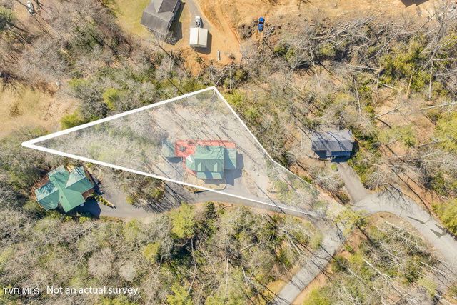 319 Ivy Wood Lane, Mountain City, TN 37683