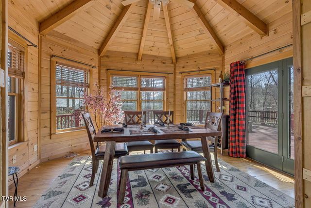 319 Ivy Wood Lane, Mountain City, TN 37683