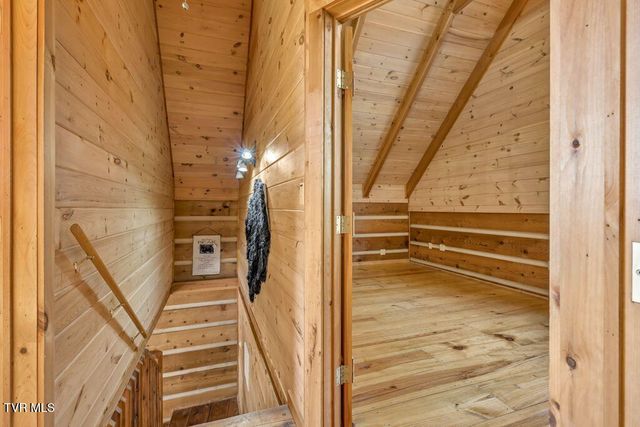 319 Ivy Wood Lane, Mountain City, TN 37683