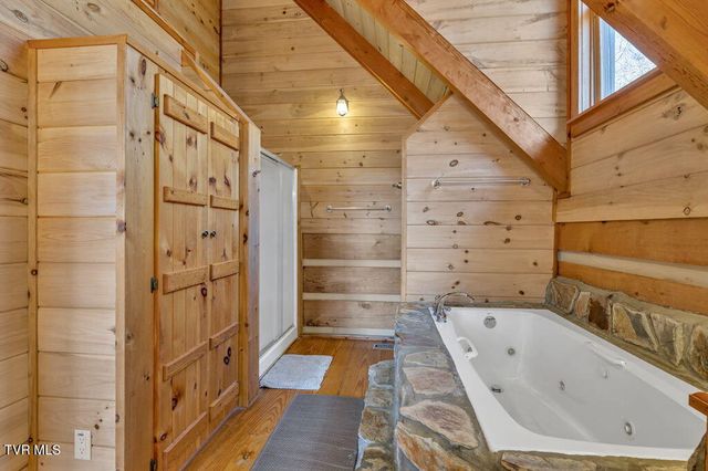 319 Ivy Wood Lane, Mountain City, TN 37683