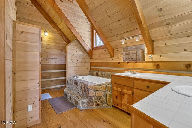 319 Ivy Wood Lane, Mountain City, TN 37683