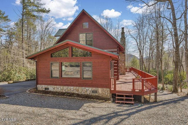 319 Ivy Wood Lane, Mountain City, TN 37683