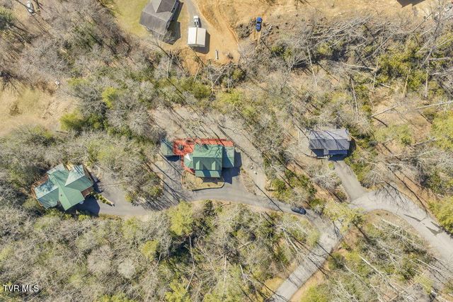 319 Ivy Wood Lane, Mountain City, TN 37683