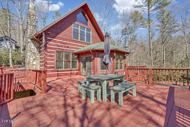 319 Ivy Wood Lane, Mountain City, TN 37683