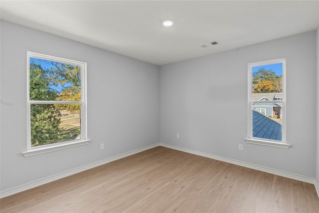 314 Oak Creek Drive, Tool, TX 75143